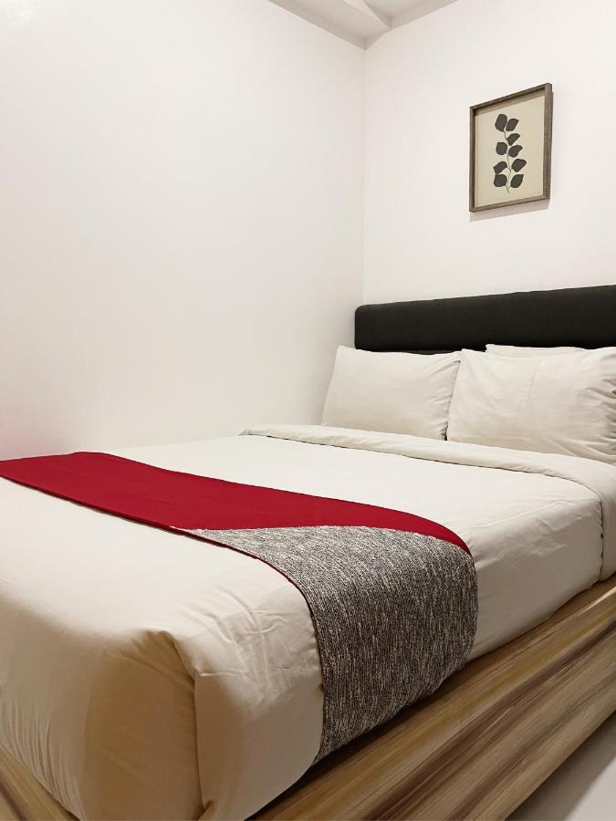 פאסאי Airo Suites Makati מראה חיצוני תמונה