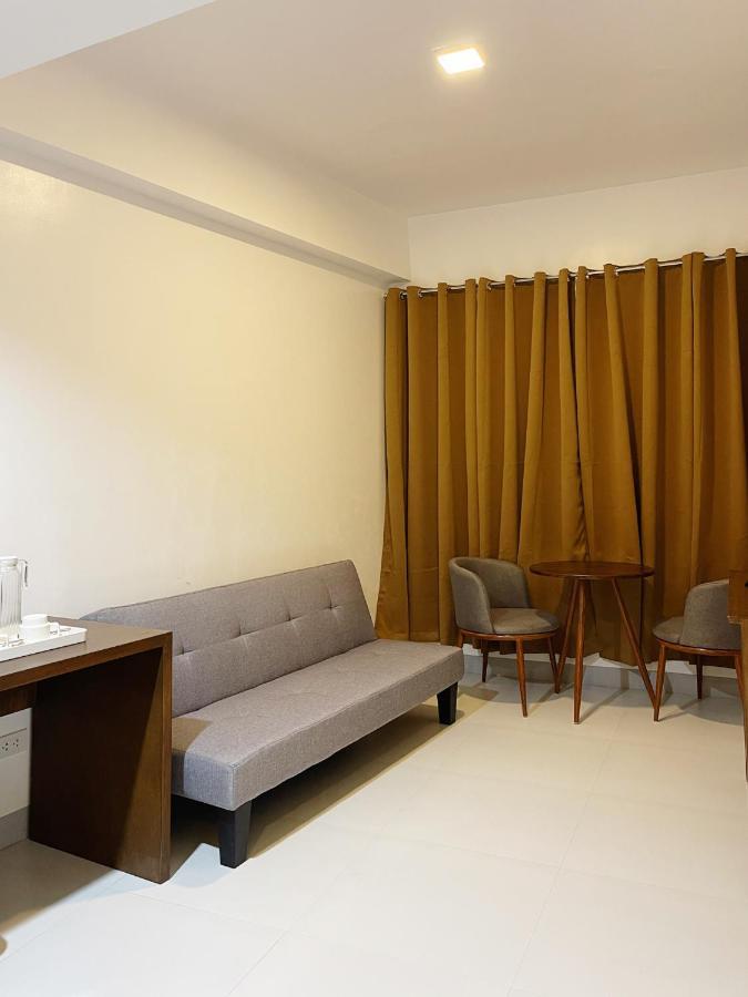 פאסאי Airo Suites Makati מראה חיצוני תמונה